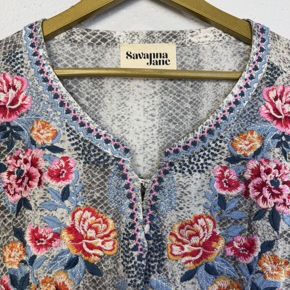 Savanna Jane Floral Embroidered Tunic Top 2X Boho Artsy Festival Flared Sleeves - Picture 6 of 11